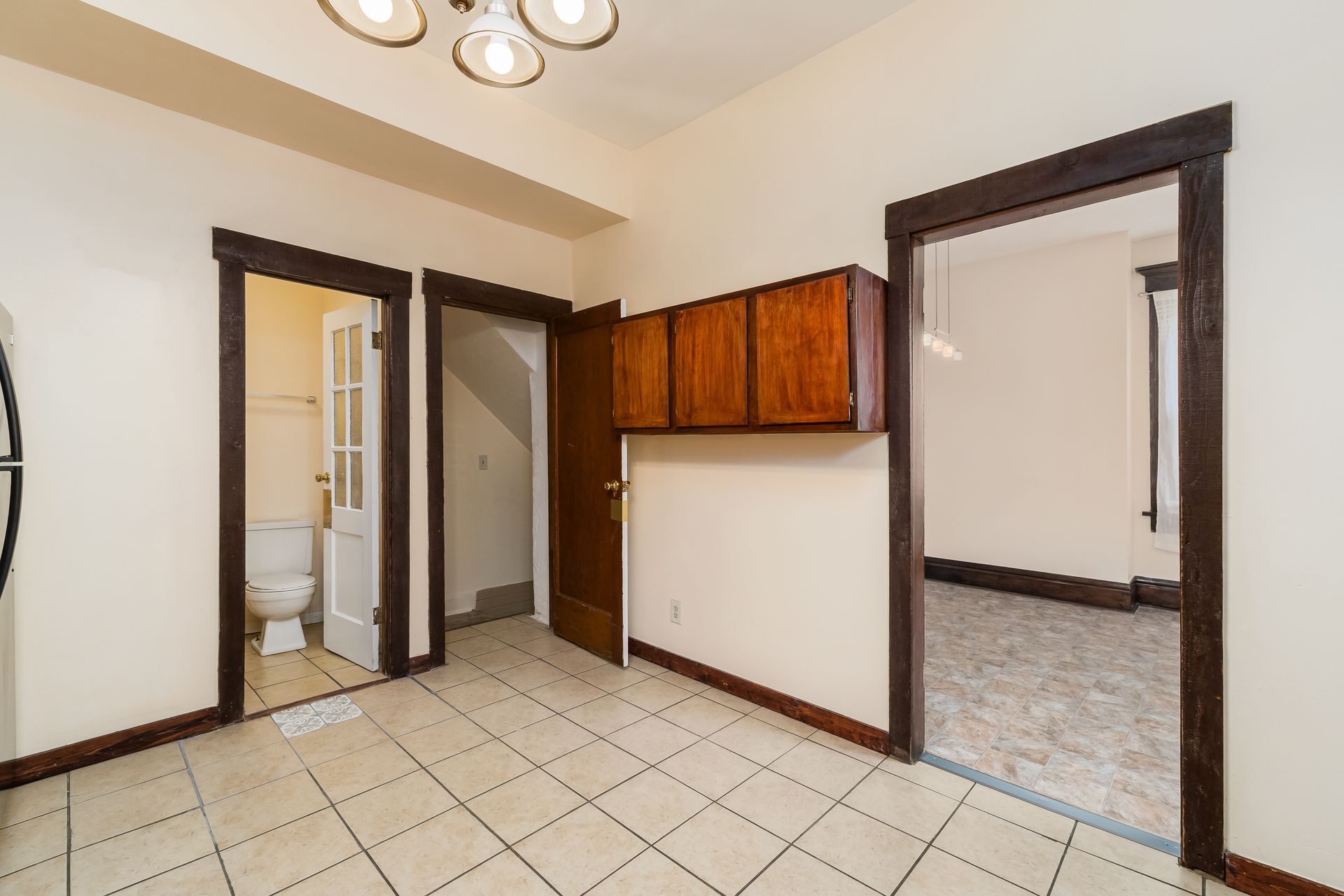 Building Photo - 277 S Champion Ave