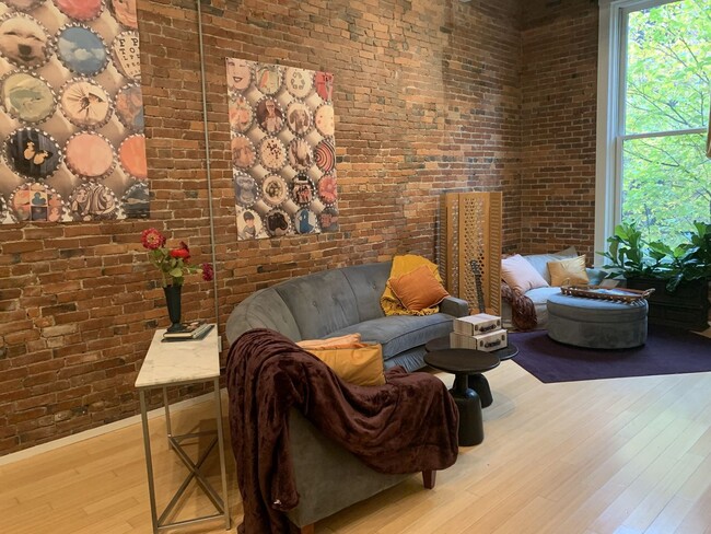 Building Photo - Historic Loft in the Heart of Downtown, st...