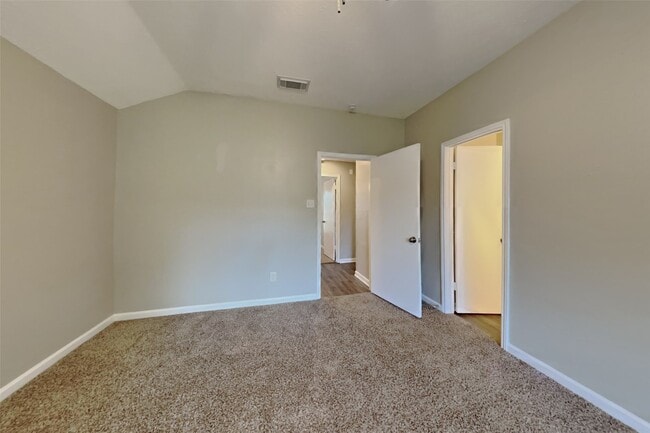 Building Photo - 8155 Big Oak Trail Dr