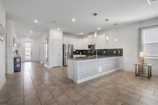 Building Photo - 9084 Sommerset Hills Dr