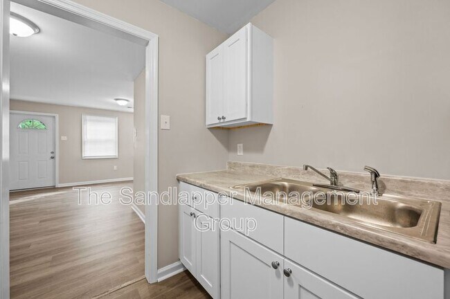 Building Photo - 5605 Aldrich Ave