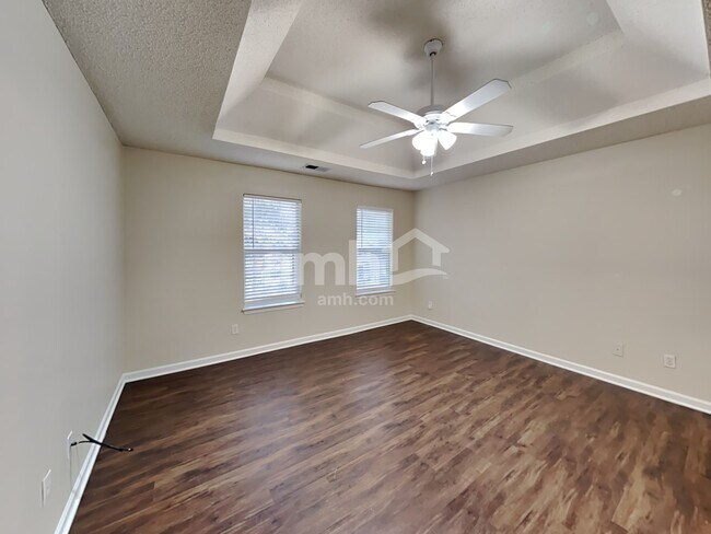 Building Photo - 6541 Pole Creek Dr