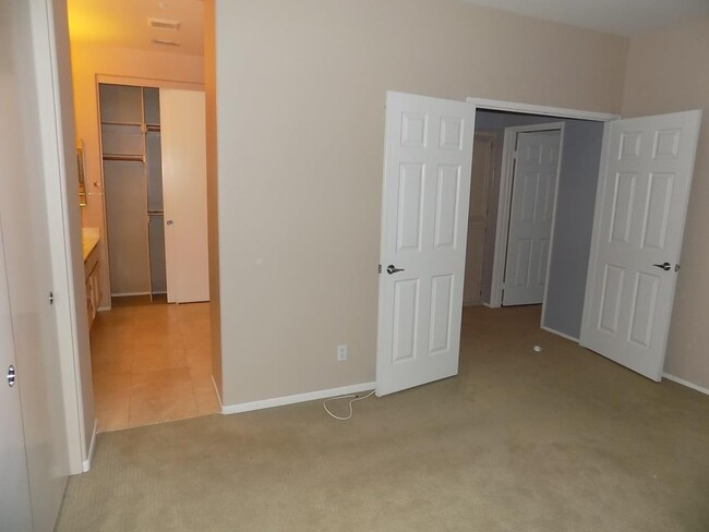 Building Photo - Beautiful Rancho San Diego Condo In Reming...