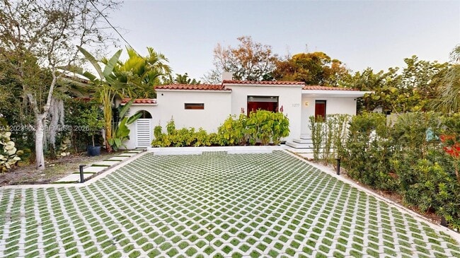 Building Photo - 1277 SW 19th St