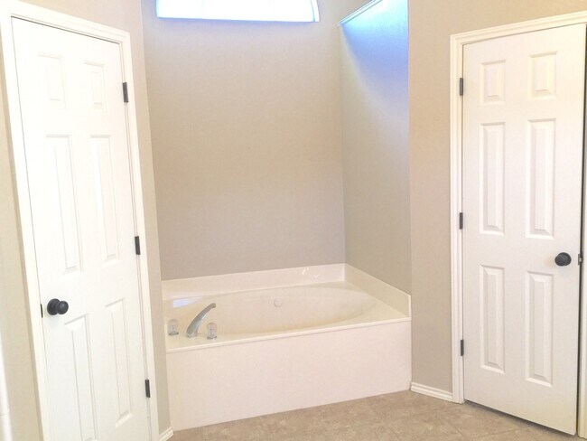 Building Photo - 3 Bed/ 2 Bath in Frenship LISD !