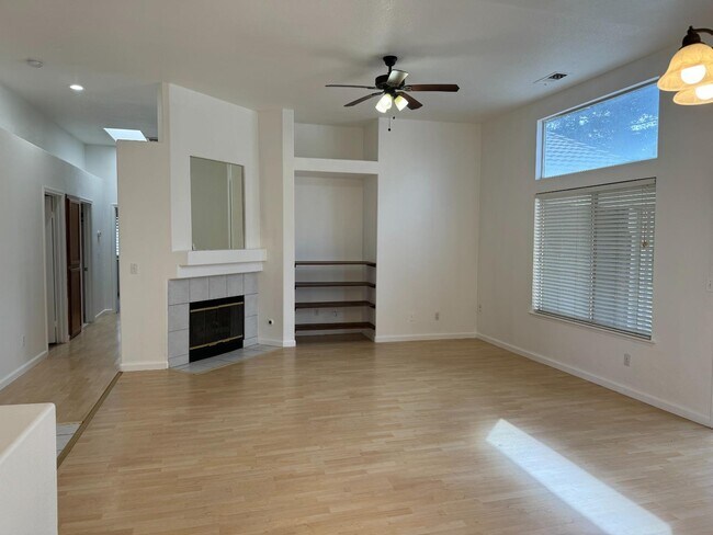 Building Photo - 3741 W Stuart Ave