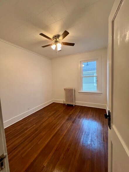 Building Photo - 83 Arnold Ave