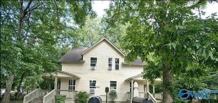 Building Photo - 3505 Bradley St SW