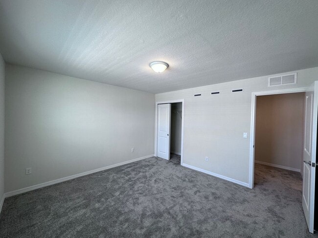 Building Photo - 2597 Bright Jewel St