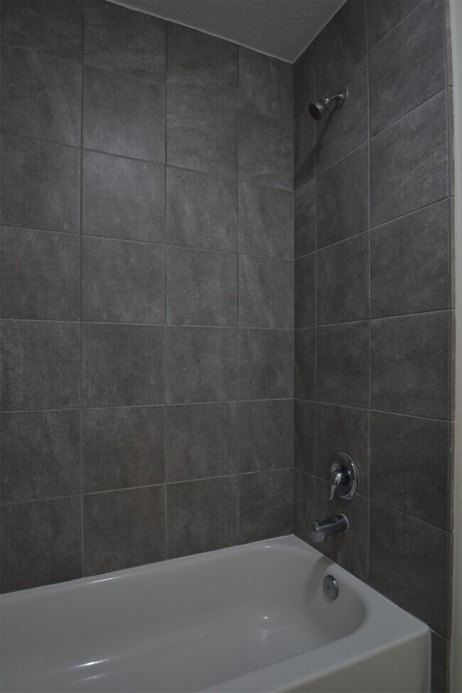 Building Photo - 15122 Glazed Branch Dr