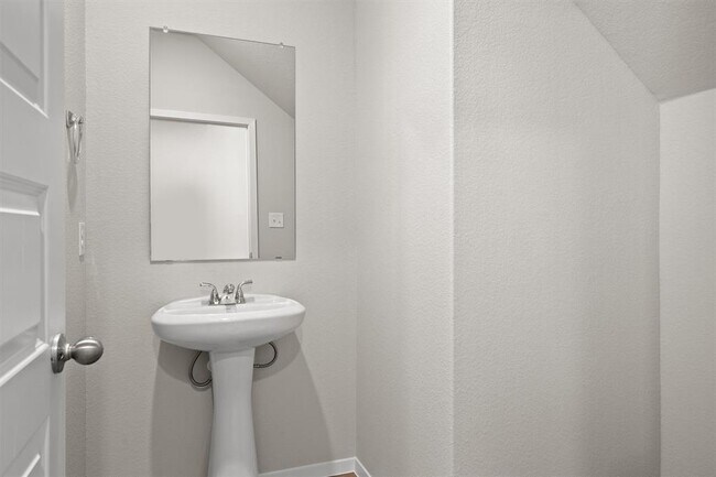 Building Photo - 2713 Towy Rd