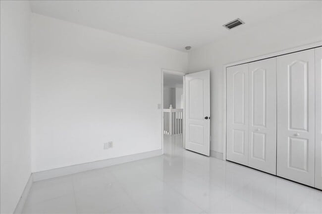 Building Photo - 3802 SW 165th Terrace