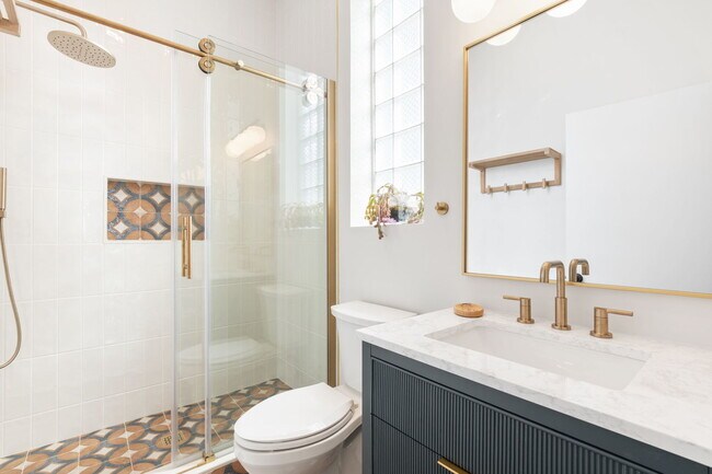 Building Photo - 1460 W Ohio St