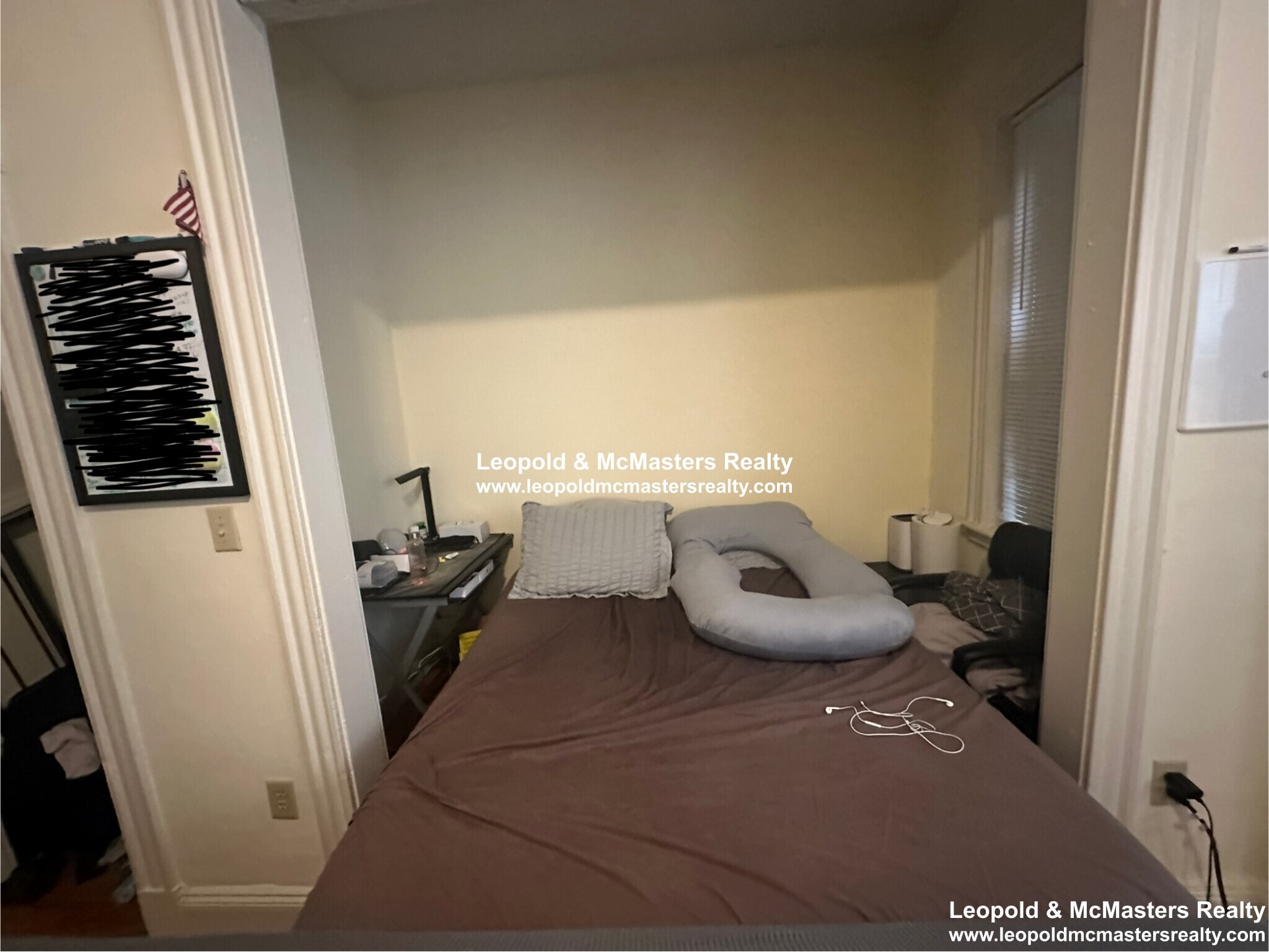 Building Photo - 50 Queensberry St