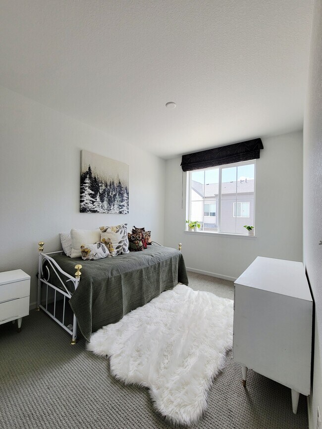 Building Photo - 478 Millwall Cir