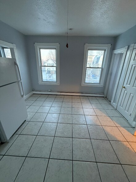 Building Photo - 1037 Capitol Ave