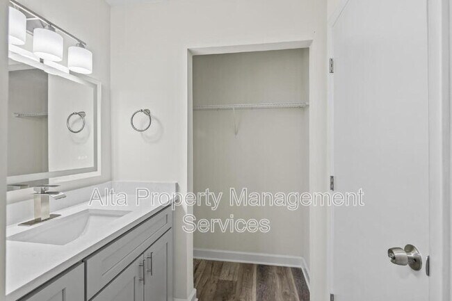 Building Photo - 1848 Willowood Dr