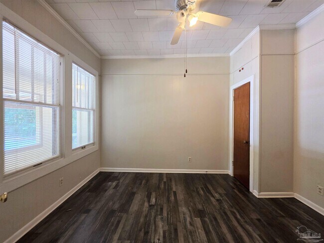 Building Photo - 5404 N Blue Angel Pkwy