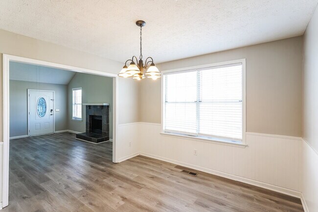 Building Photo - 126 Fergus Rd