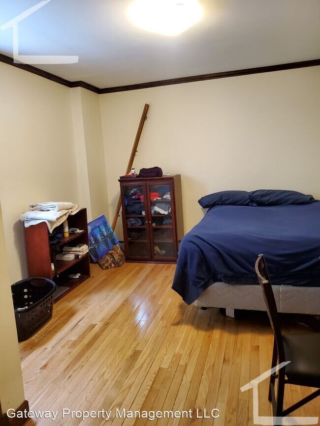 Building Photo - 4 br, 2 bath House - 173 Babcock St #1
