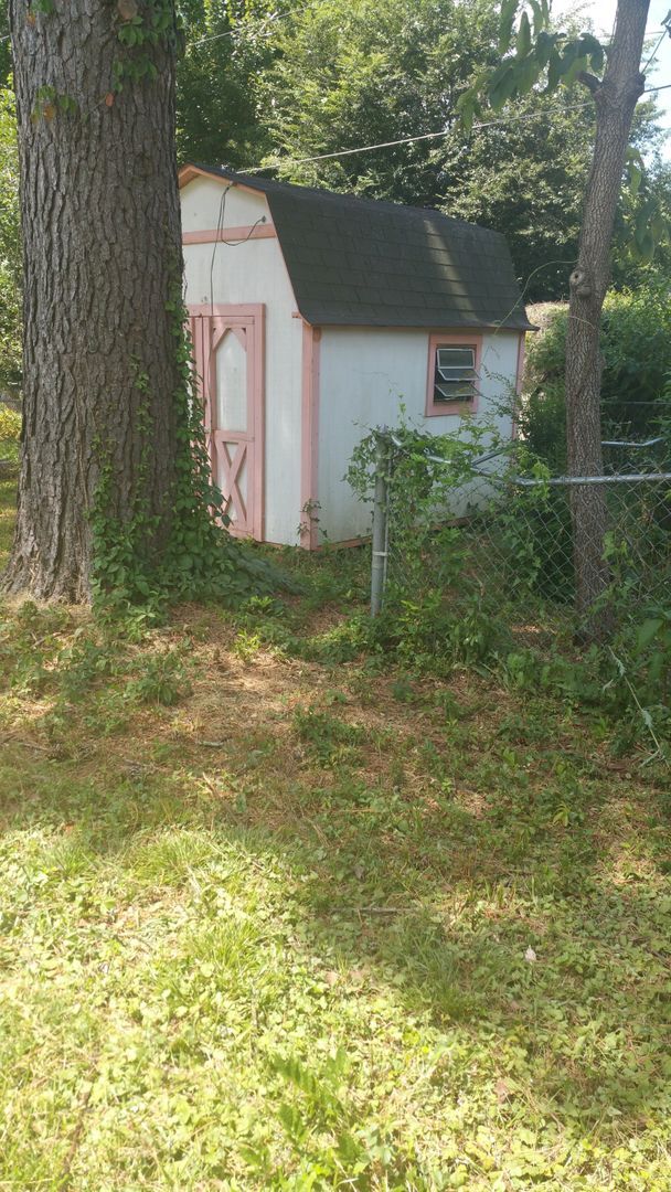 Building Photo - 3 bedroom Central air and heat home sherwood