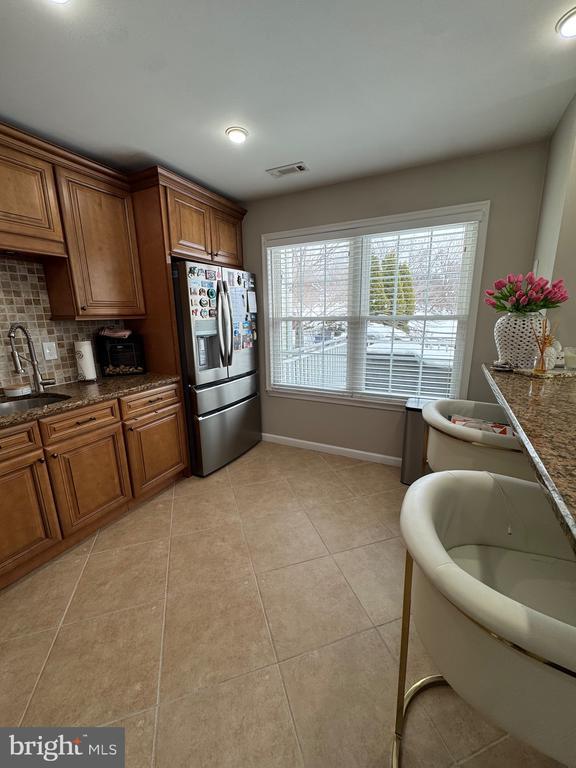 Building Photo - 17 Parkview Way