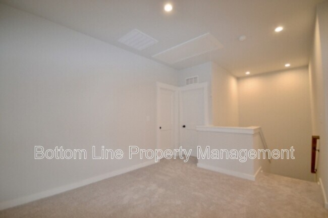 Building Photo - 3314 Finchborough Ct