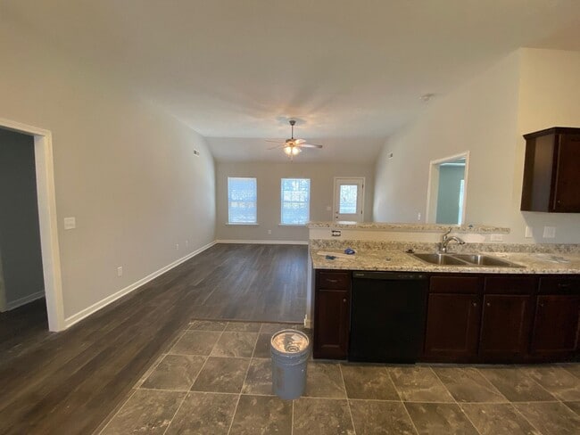 Building Photo - New 3 Bedroom 2 bath home with 2 Car Garage
