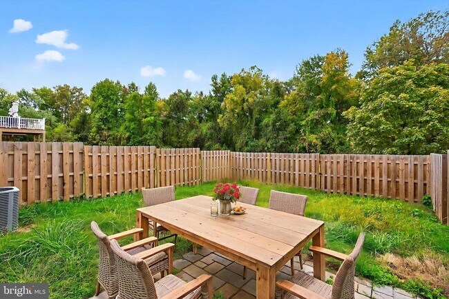 Building Photo - 266 Brock Bridge Rd