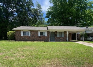 Building Photo - 1305 Collins Dr
