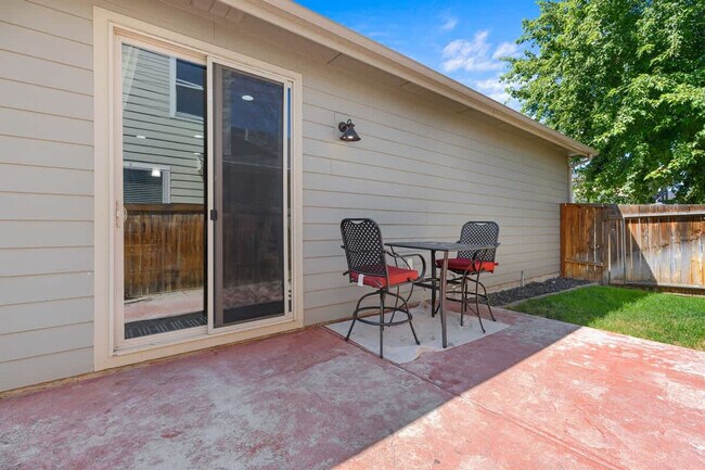 Building Photo - 2965 N LeBlanc Way