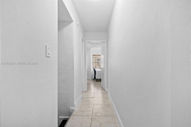 Building Photo - 515 SW 3rd St