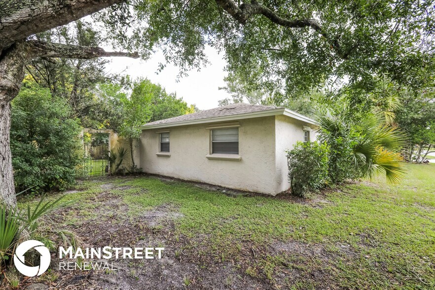 Building Photo - 200 Odham Dr