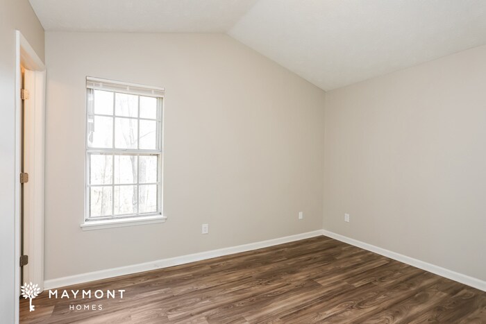 Building Photo - 1600 Pin Oak Ln SE