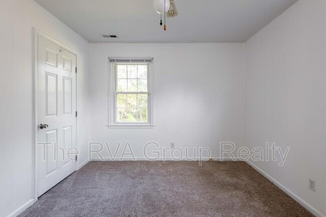 Building Photo - 15711 Gary Ave