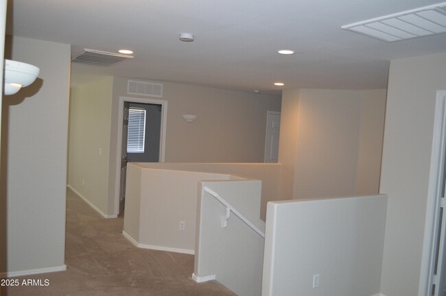 Building Photo - 2534 E Mine Creek Rd