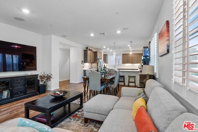 Building Photo - 749 Daniel Freeman Cir