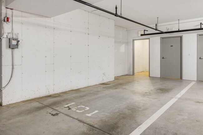 Building Photo - 150 US-1 BYP
