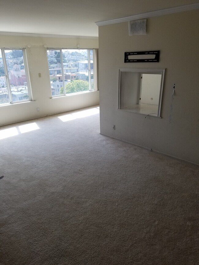 Building Photo - 471 Joost Ave