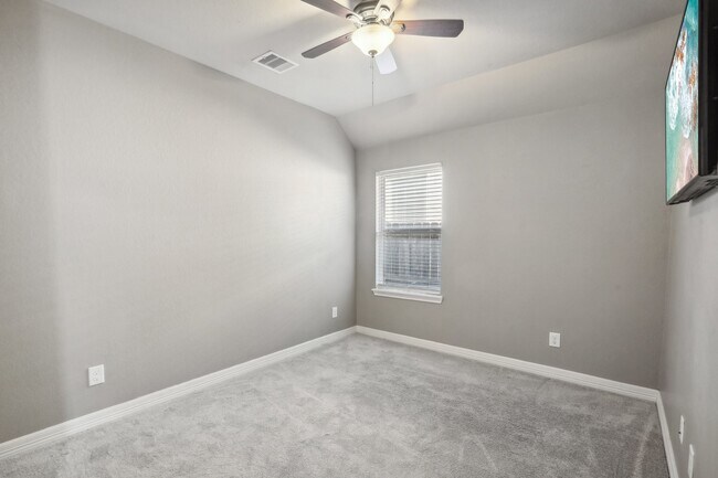 Building Photo - 19806 Morgan Jane Way