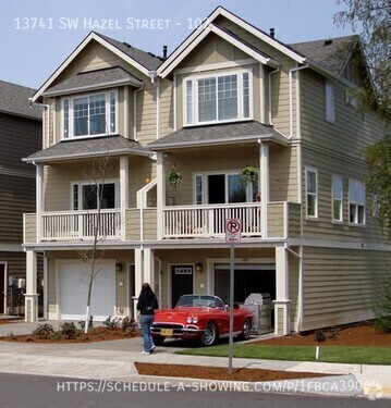 Building Photo - 3BDRM 2.5BTH Condo Duplex end unit