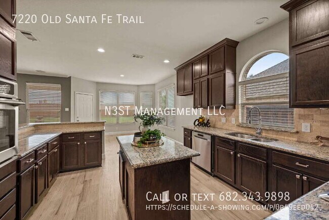 Building Photo - 7220 Old Santa Fe Trail