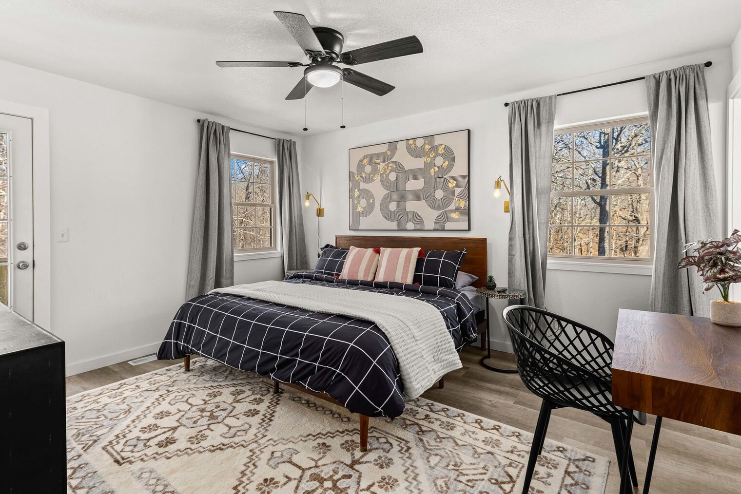 Building Photo - 1 Iris Way