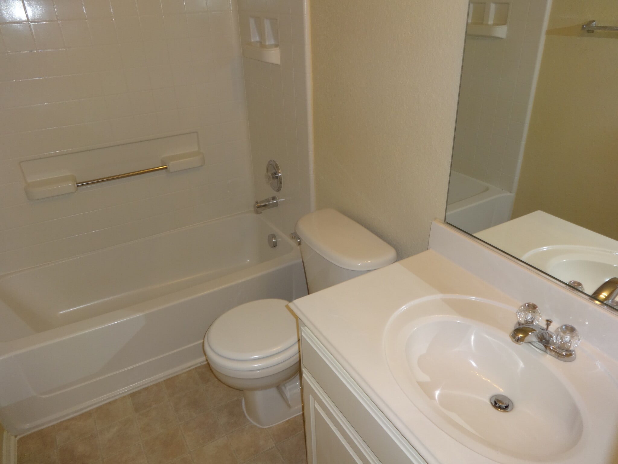 Building Photo - 2012 Cone Flower Dr