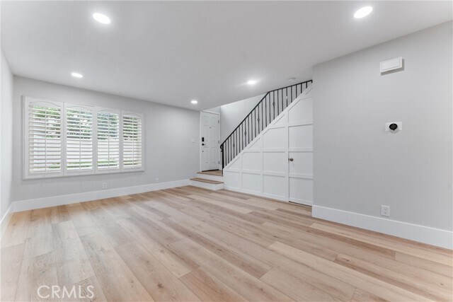 Building Photo - 44 Elksford Ave