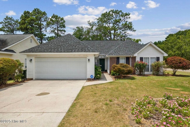 Primary Photo - 200 Kinloch Way