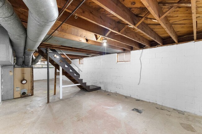 Building Photo - 384-386-386 S Napoleon Ave