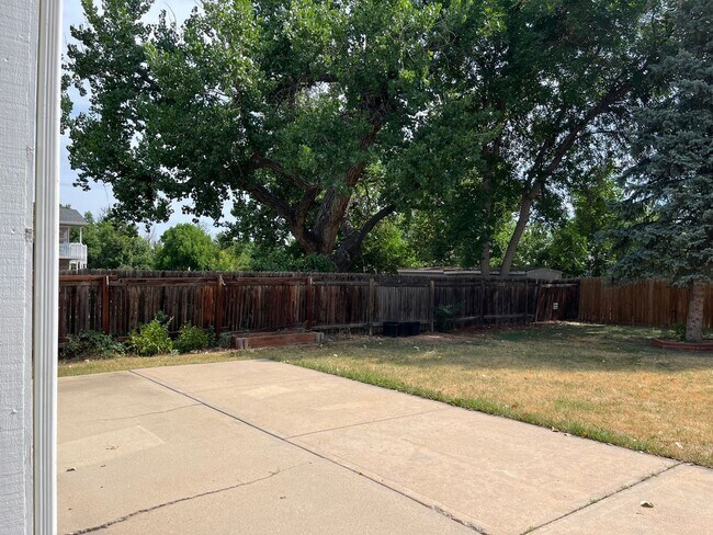 Building Photo - 3 Bed 2.5 Bath Single-Family Home on Cul-De-Sac w/ Large Fenced Backyard, Garage