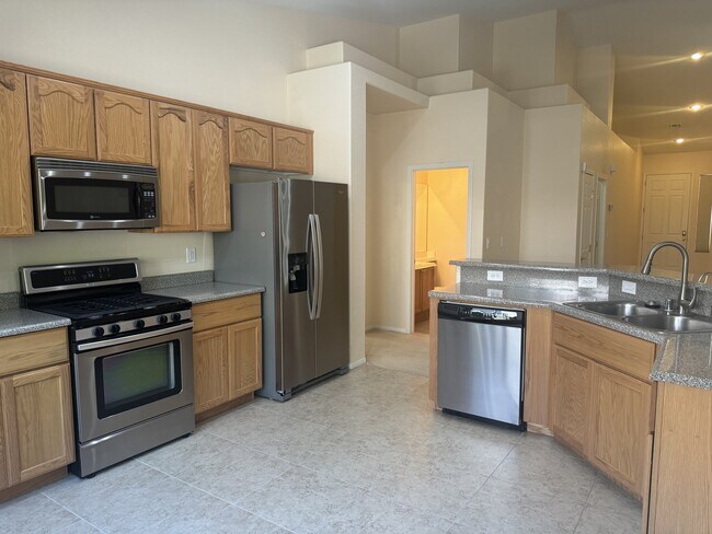 Building Photo - 9256 Blue Flax Pl