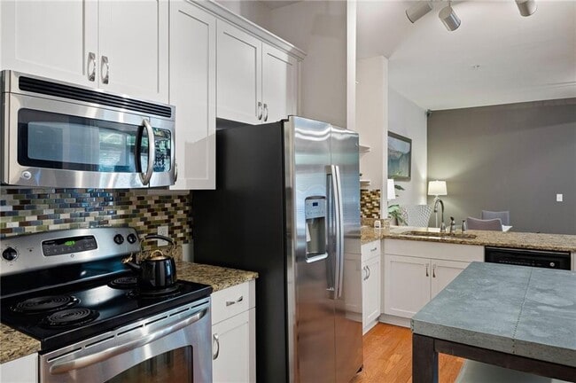 Building Photo - 5300 Peachtree Rd